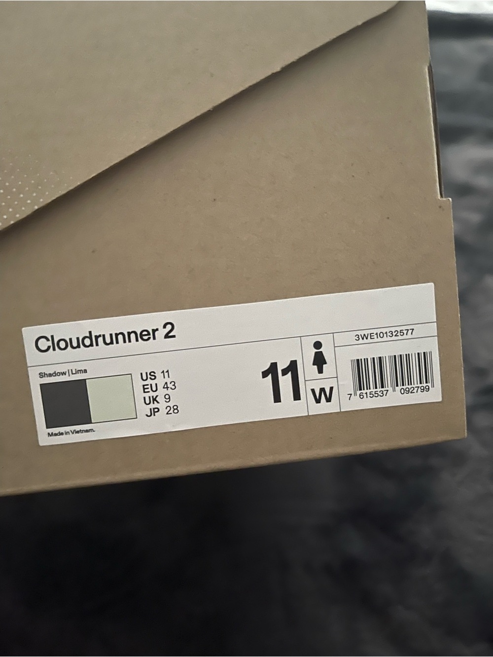 On Running Women’s Cloudrunner 2 shadow/lima size 11 - Picture 7 of 7